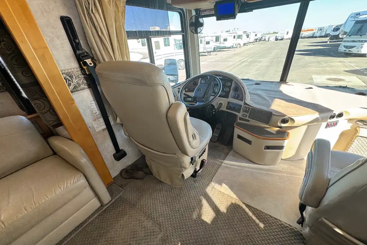 2005 Fleetwood Discovery 39L — driver seat and steering wheel